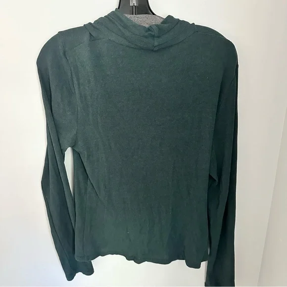 Vince Green Fixed Wrap Top - size Medium - Picture 4 of 6